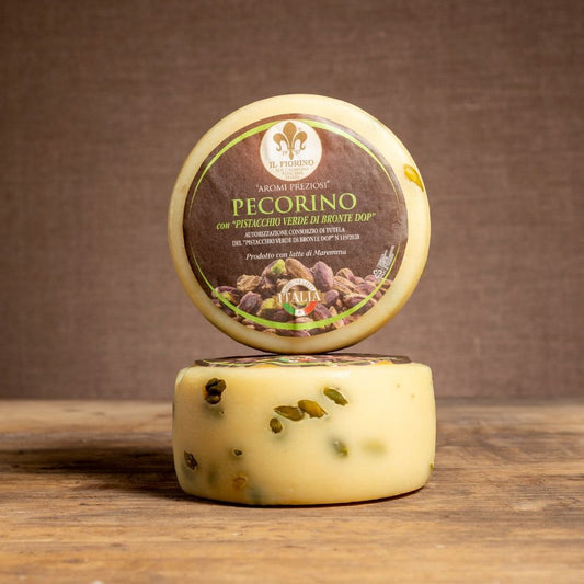 Pecorino with green pistachio from Bronte DOP